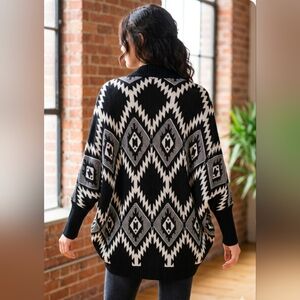 Aztec Inapired Pattern Geometric Tribal Pattern Cacoon Cardigan - size L
